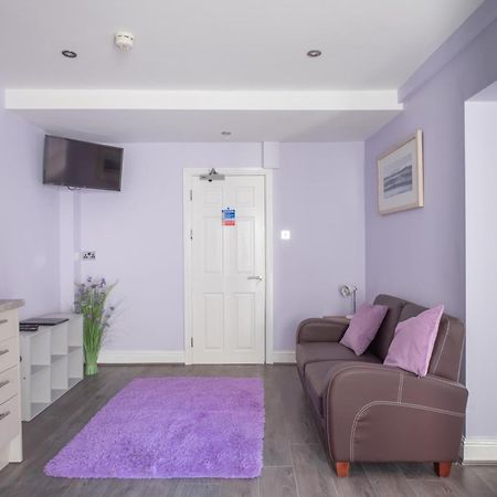 Tenby Town Centre Romantic Retreat Apartment For 2 المظهر الخارجي الصورة